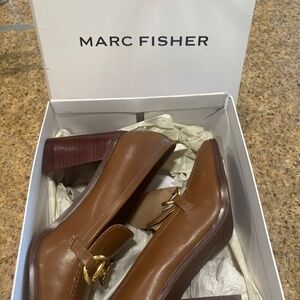 New Marc Fisher Women Brown Loafers Size 7.5